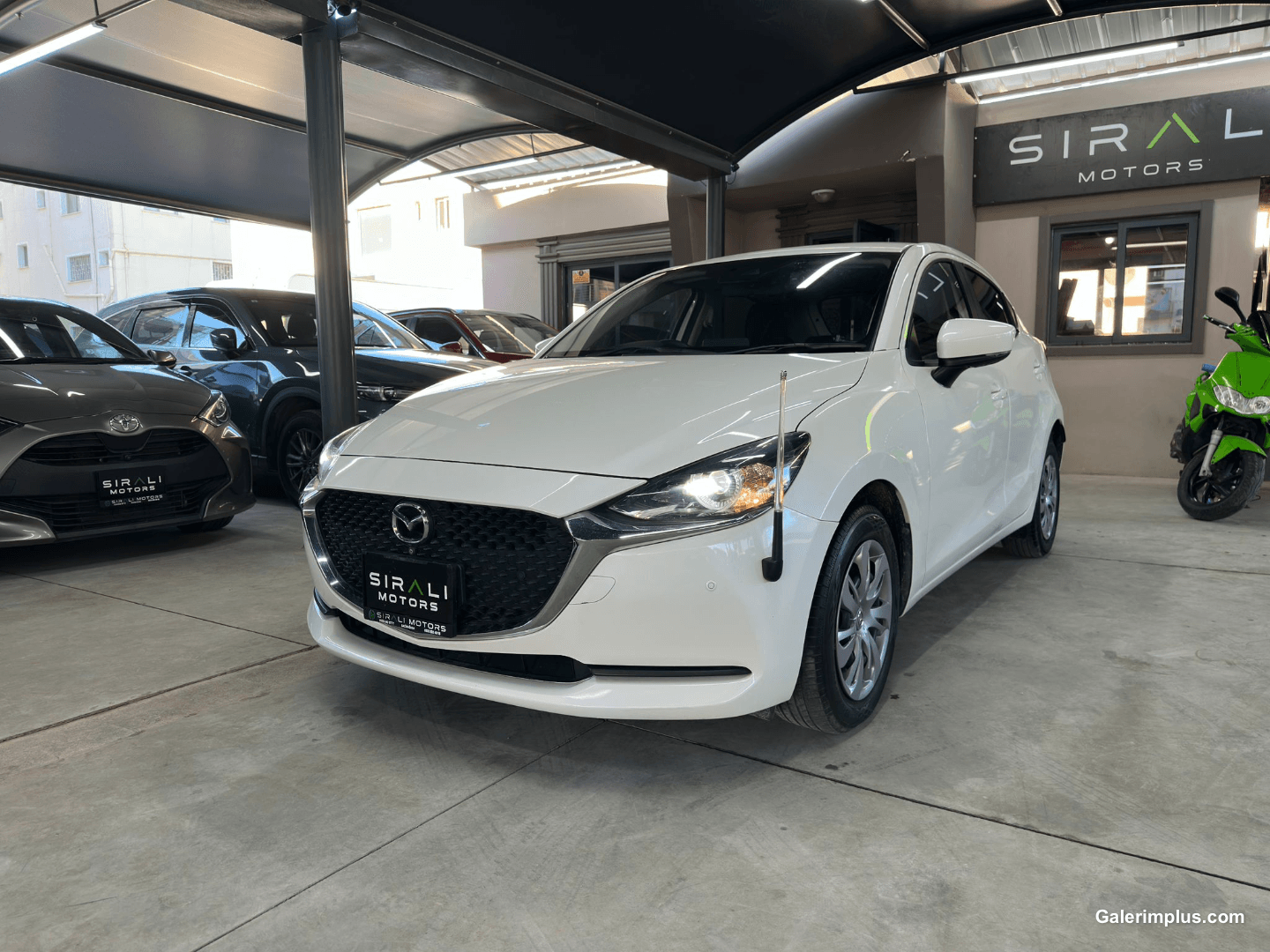 2021 Mazda 2 1.5 Sky-G - Fotoğraf 1